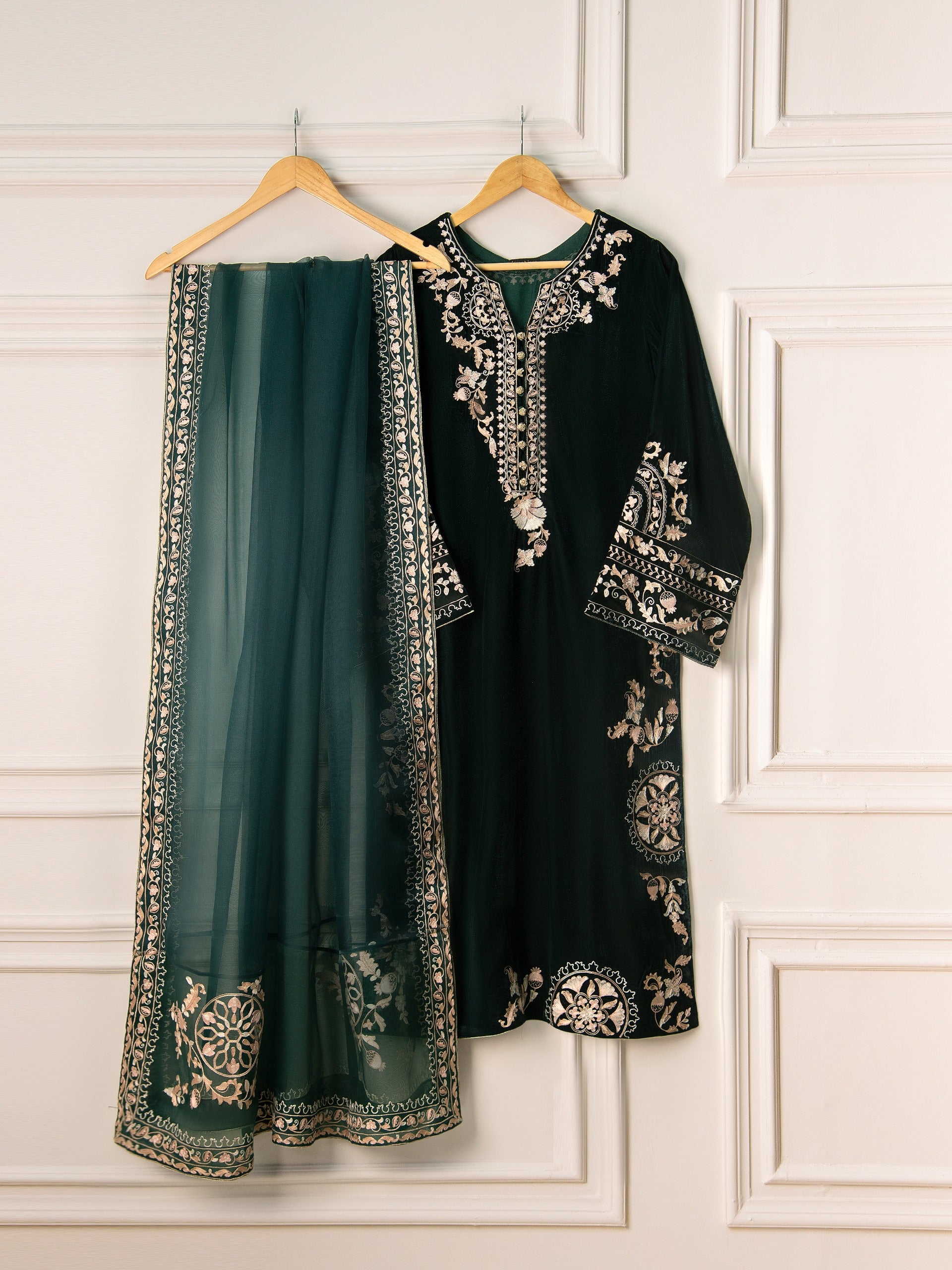 3 Piece- Embroidered Velvet Suit S110853 Aghanoorinternational 3 Piece- Embroidered Velvet Suit S110853 Aghanoorinternational
