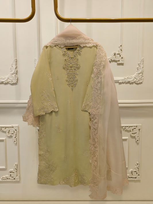 3 Piece - Pure Khaddi Silk Embroidered Suit S115582
