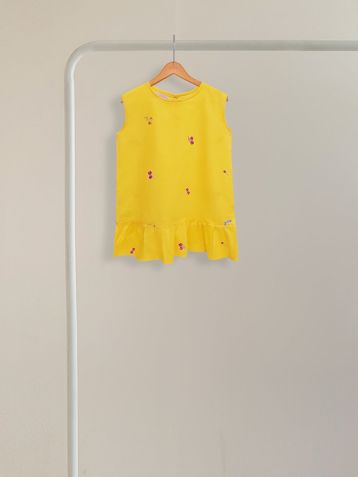 (Kids) 2 Piece - Embroidered Cambric Suit KD-031
