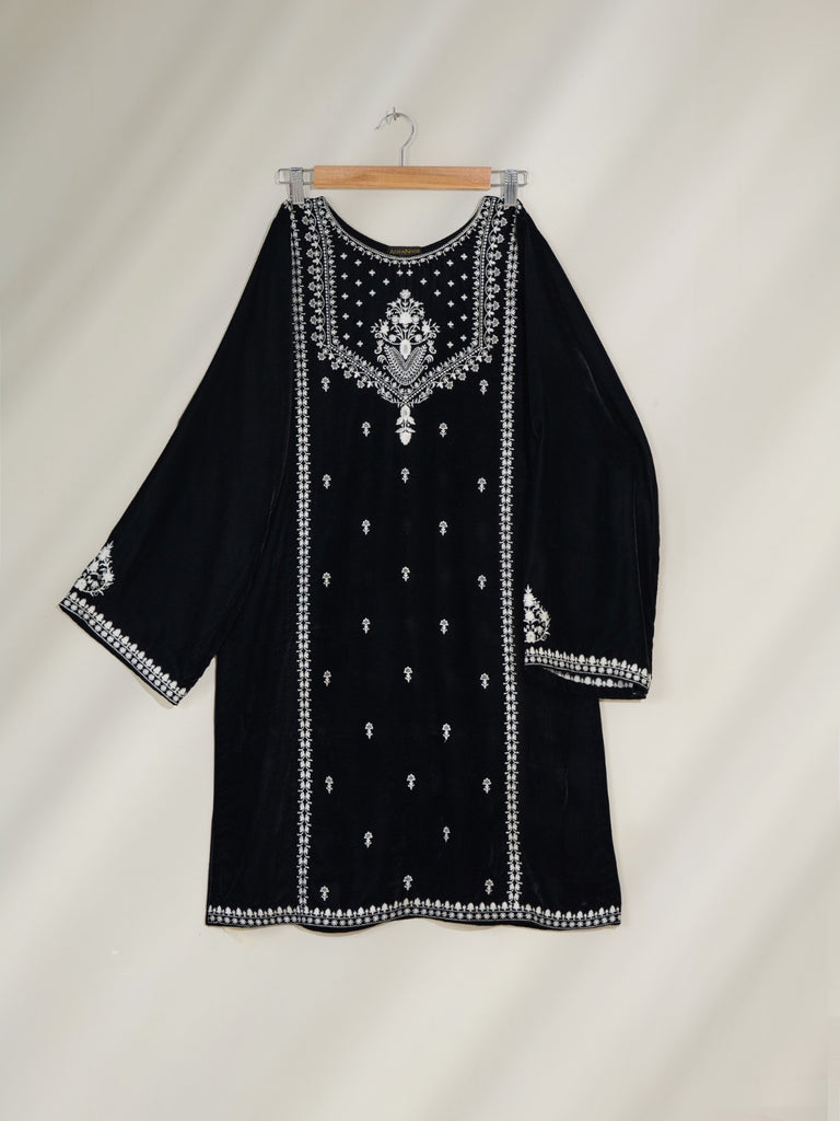 She tokyo おおしかっ Anna Blackwatch Embroidery 38