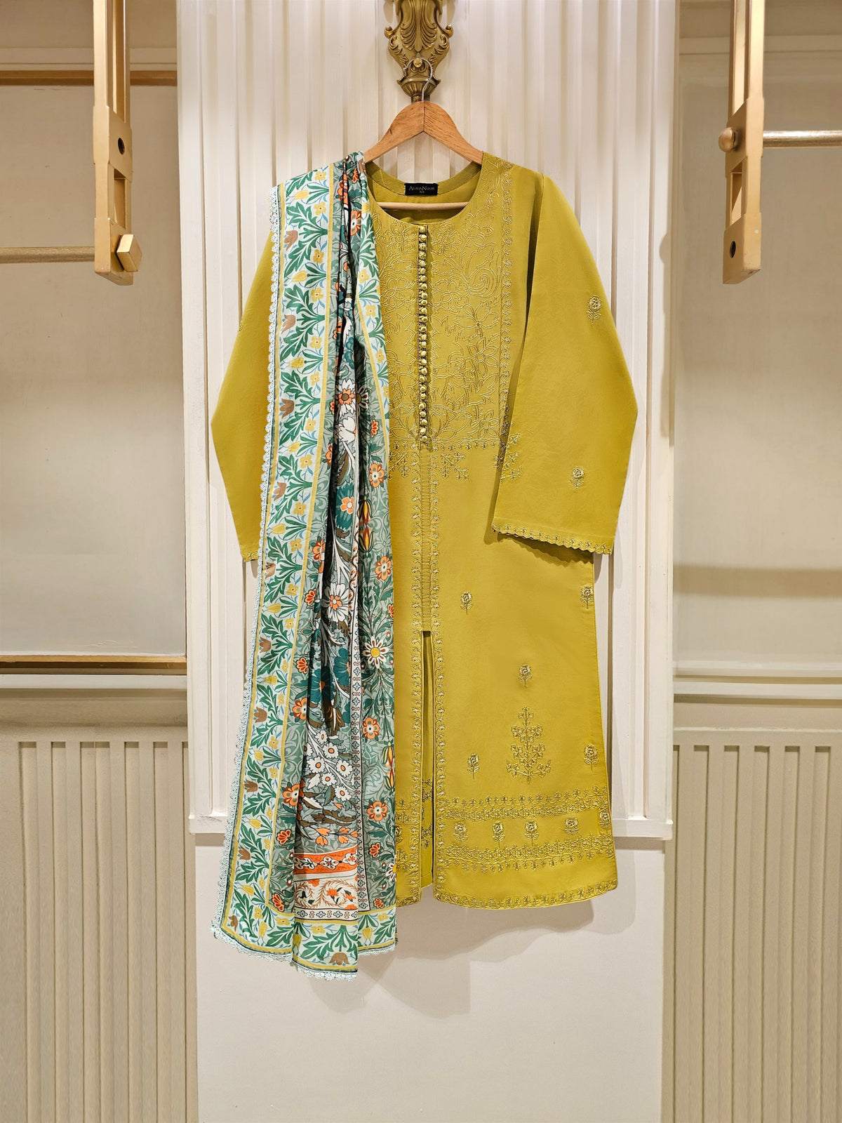 3 Piece - Pure Embroidered Lawn Suit S111427