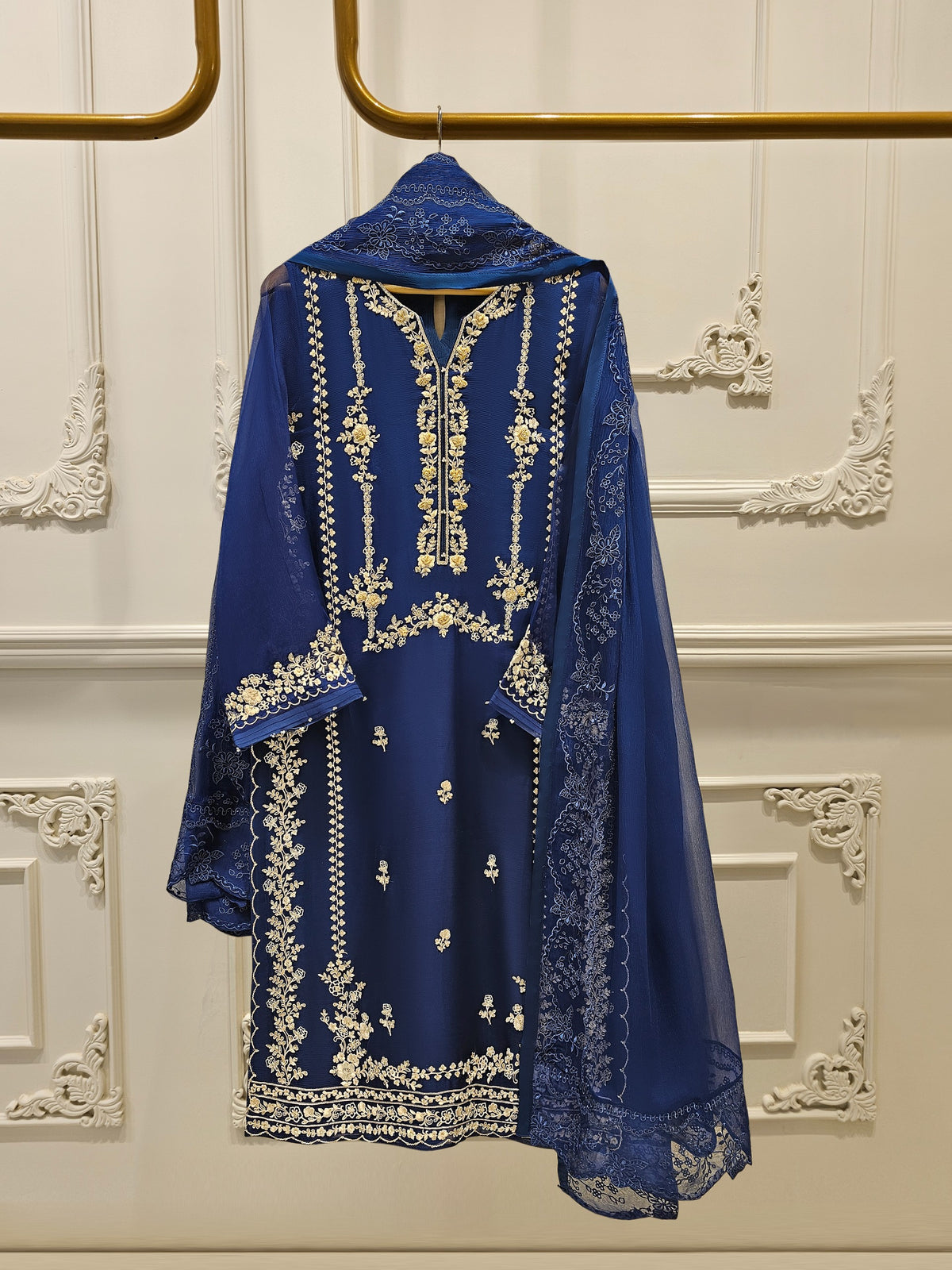 3 Piece - Pure Chiffon Embroidered Suit S111649