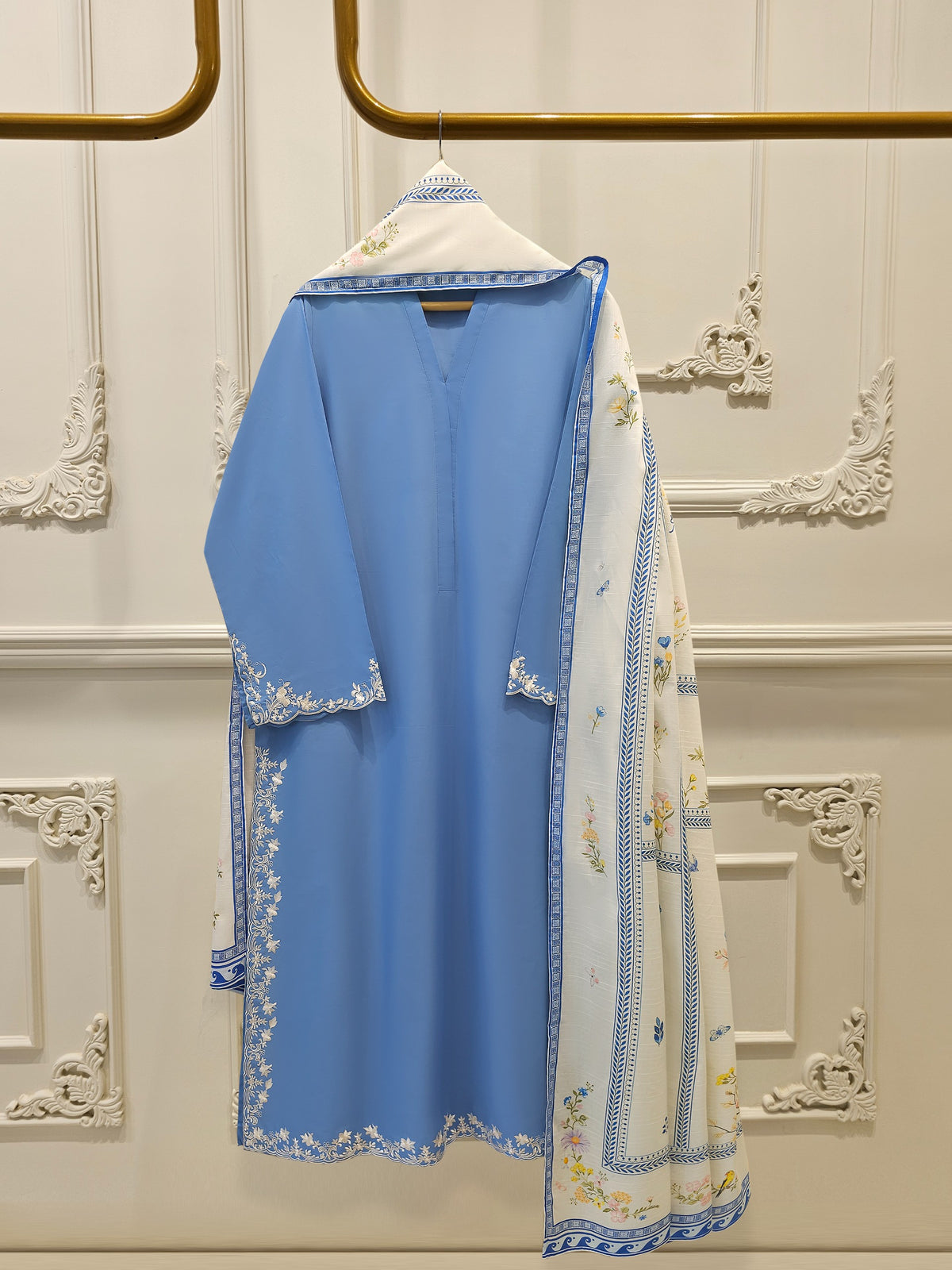 3 Piece - Embroidered Lawn Suit S112115