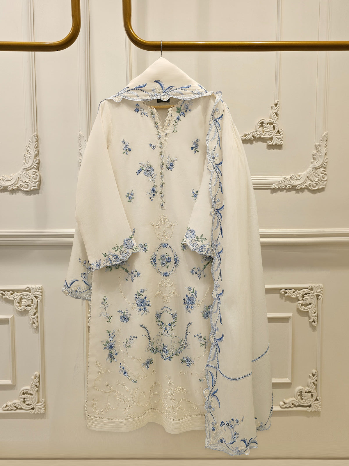 3 Piece - Embroidered Kora Cotton Suit  S112790