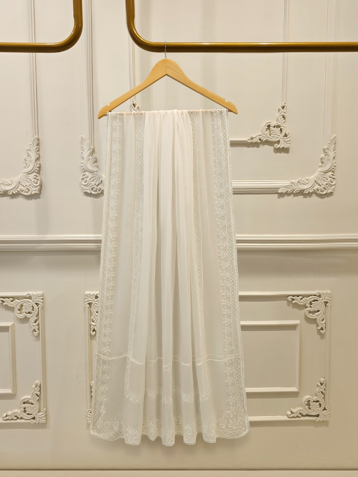 Elegant Chiffon Dupatta – Soft & Lightweight D125068