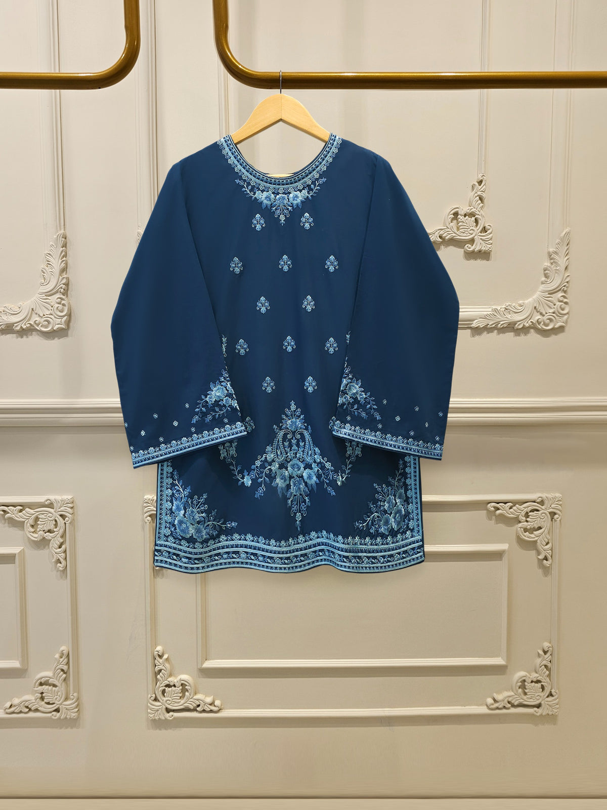 Embroidered Cambric Shirt- S115590