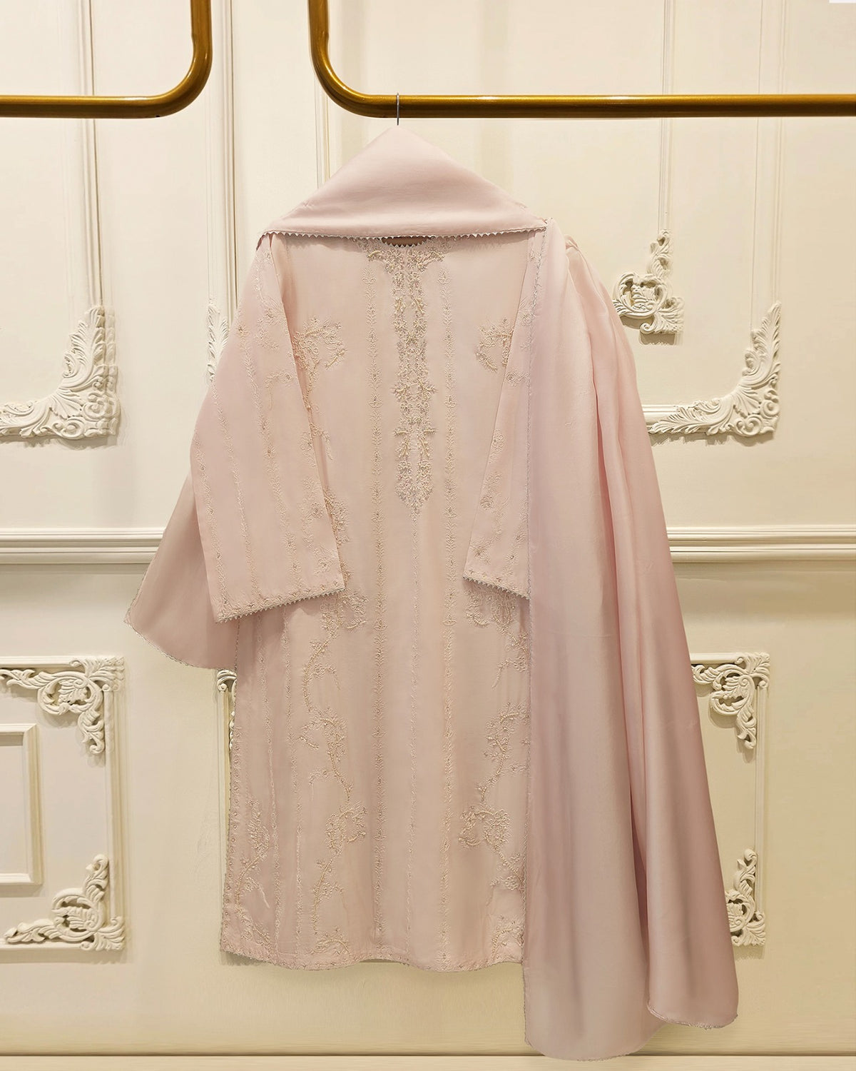 3 Piece - Pure Khaddi Silk Embroidered  Suit S115751