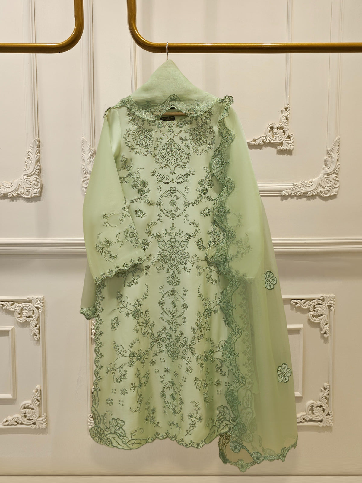 3 Piece-  Pure Embroidered Sheesha Silk Suit S112061