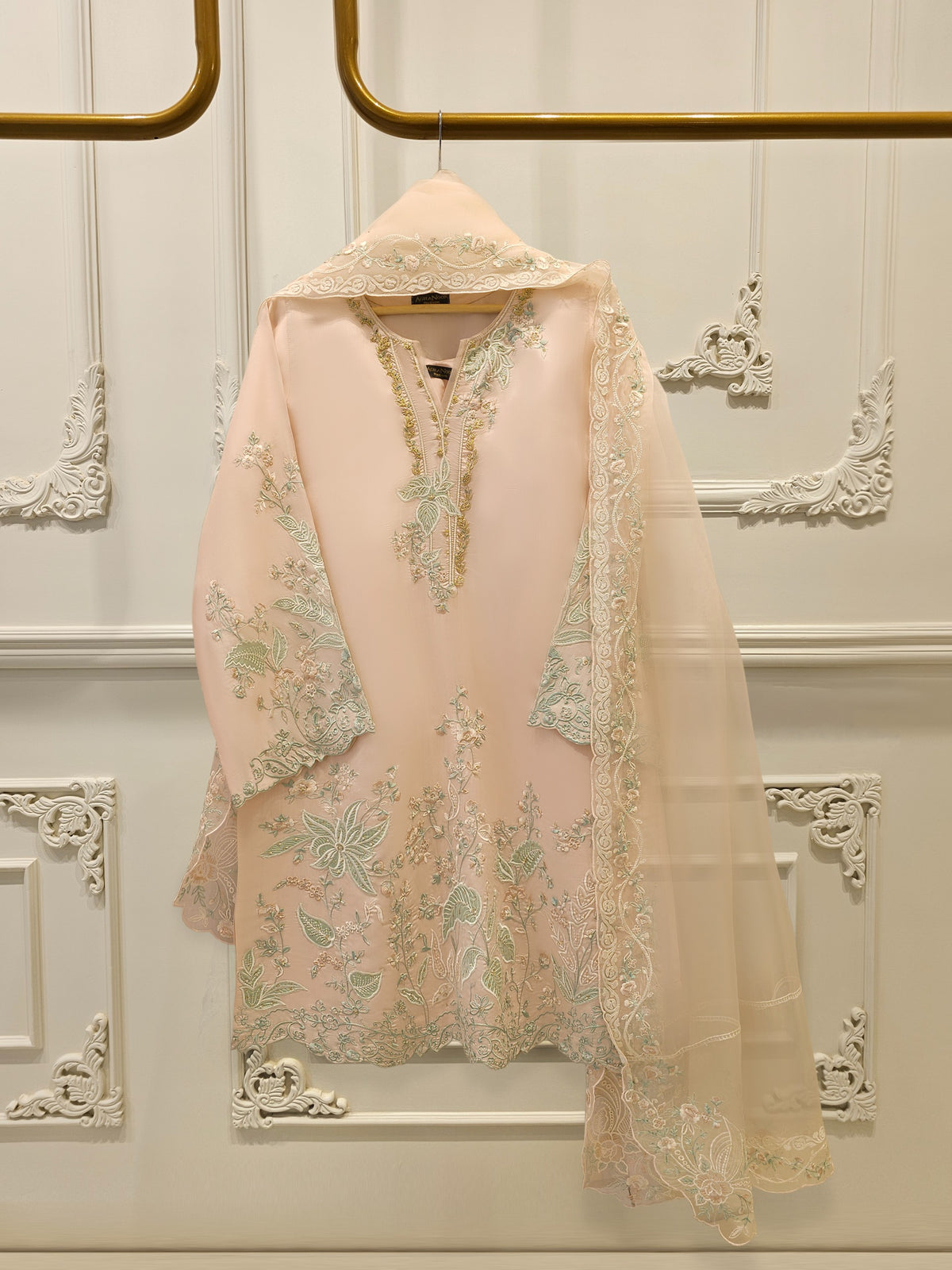 3 Piece- Pure Khaddi Silk Embroidered Suit S112289