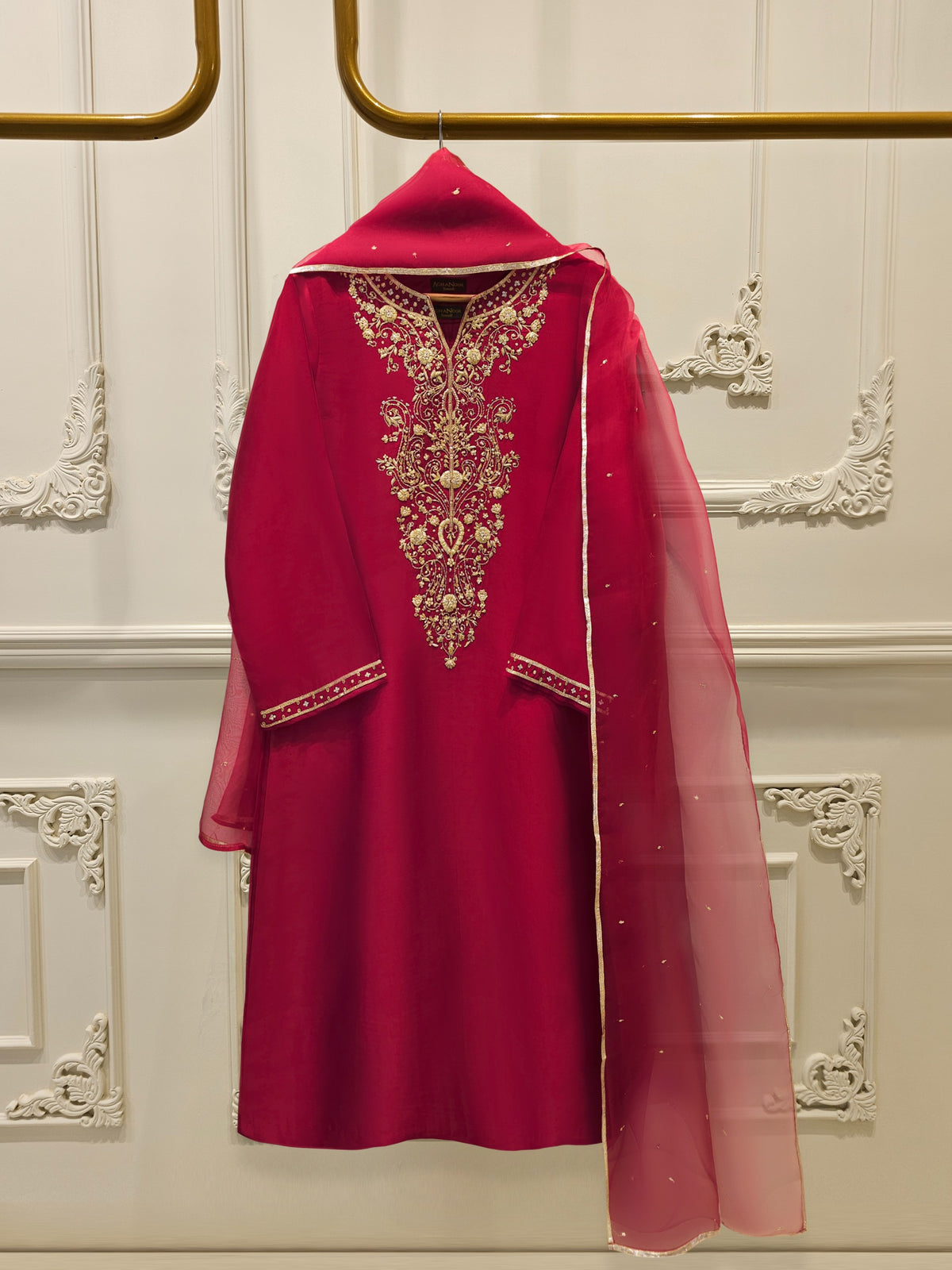 3 Piece-  Pure Embroidered Sheesha Silk Suit S112368