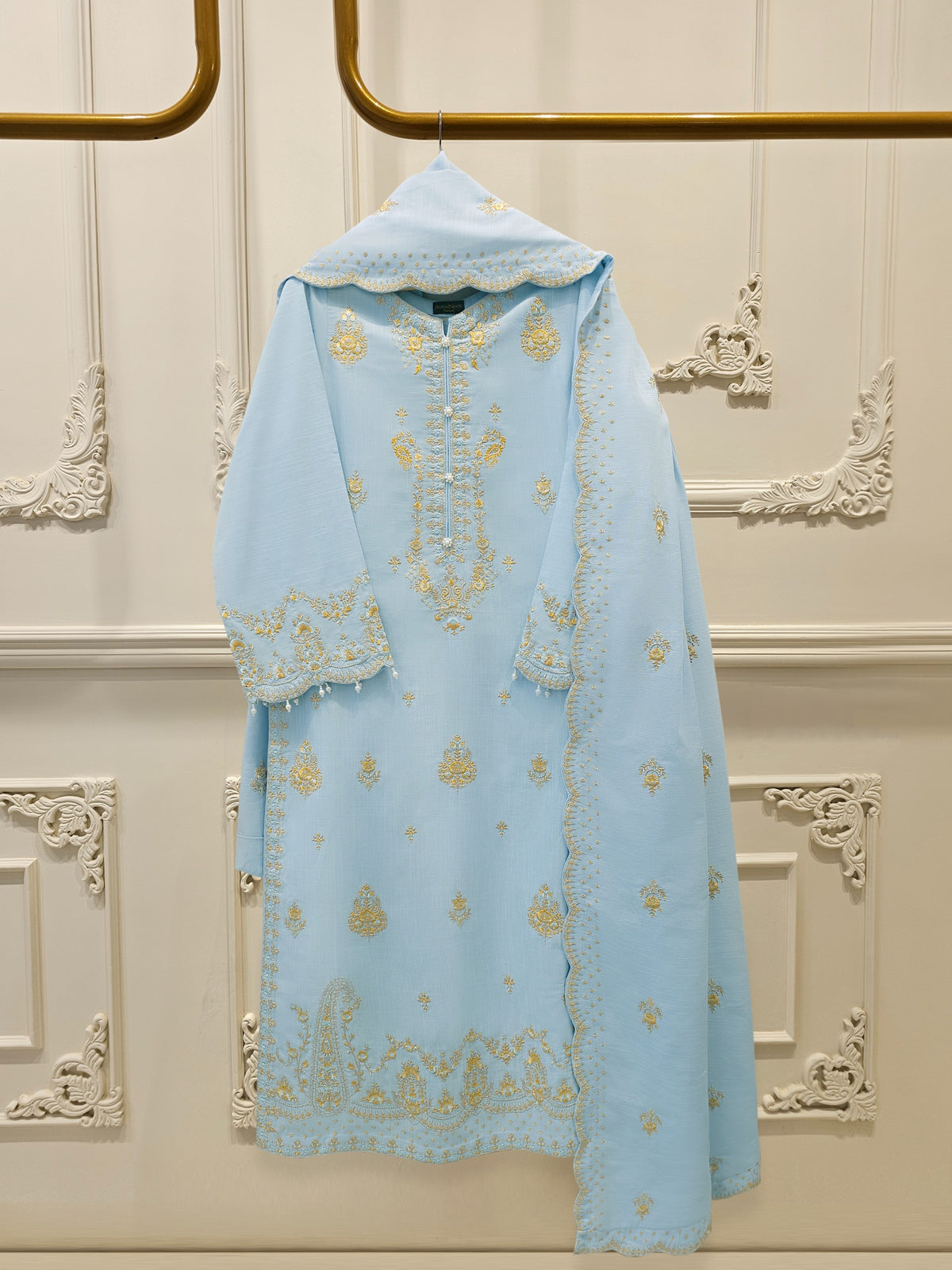 3 Piece - Embroidered  Khaddar Suit S112486