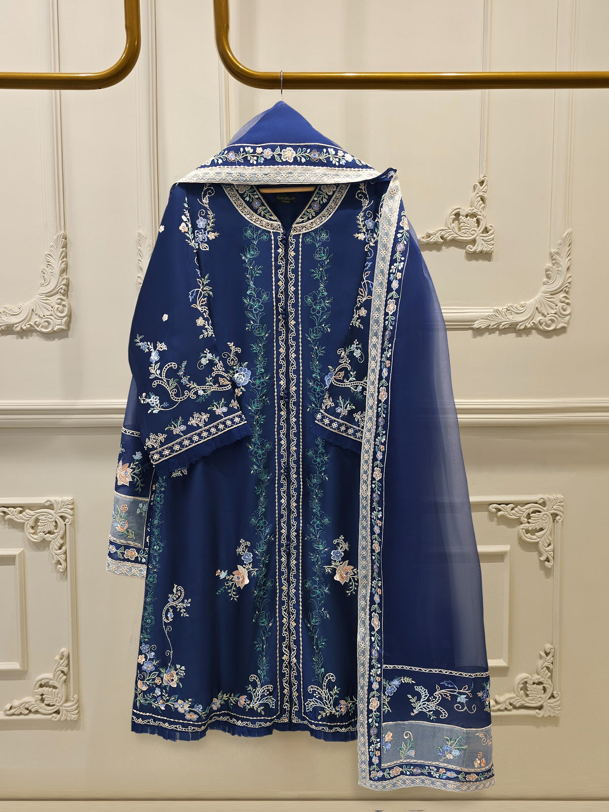 3 Piece-  Pure Embroidered Sheesha Silk Suit S112524