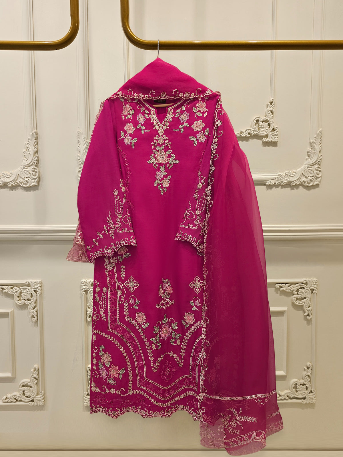3 Piece- Pure Khaddi Silk Embroidered Suit S112770