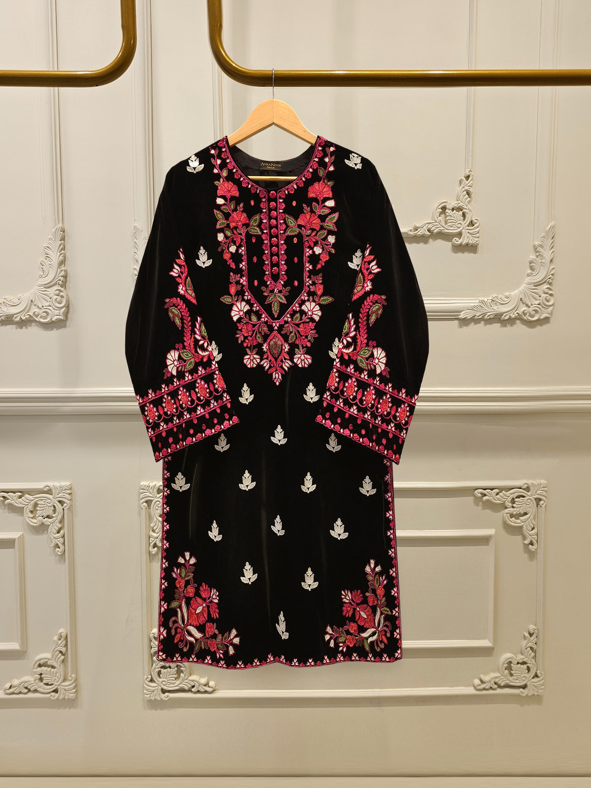 2 Piece - Embroidered Velvet Suit S112840