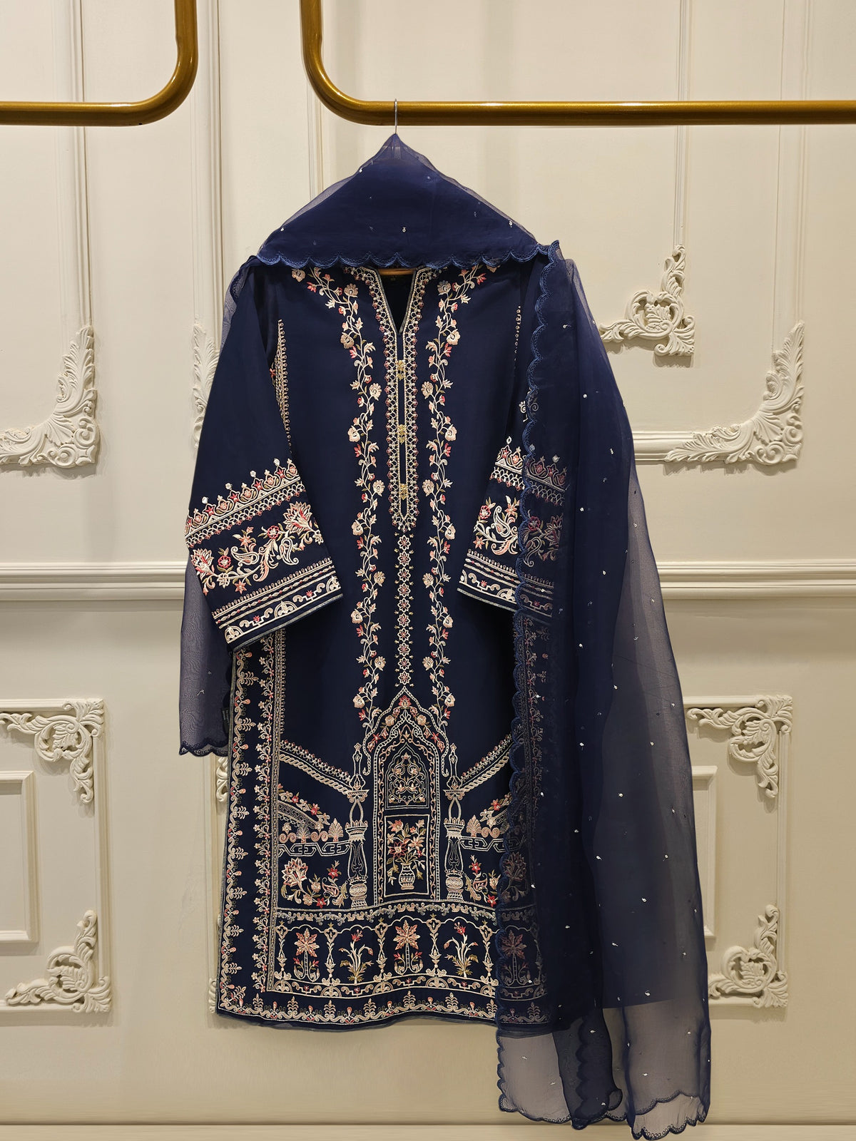 3 Piece-  Pure Embroidered Sheesha Silk Suit S113015