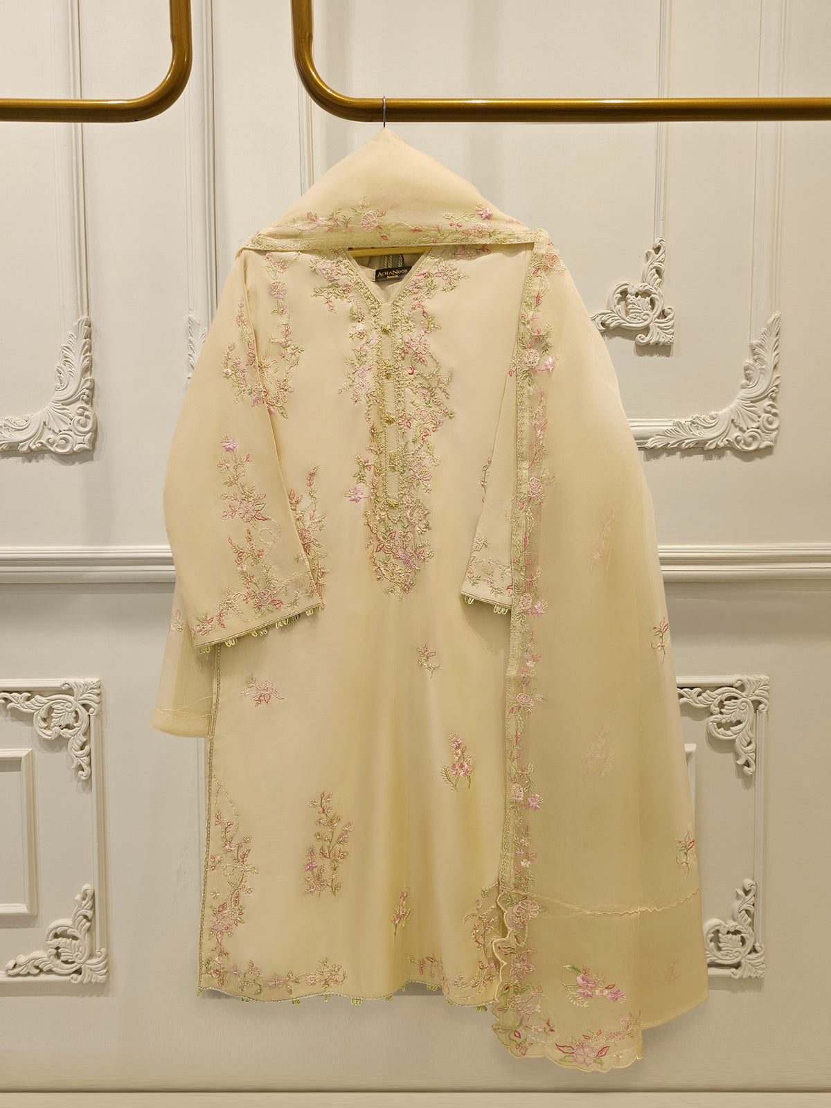 3 Piece - Pure Khaddi Silk Embroidered Suit S113334