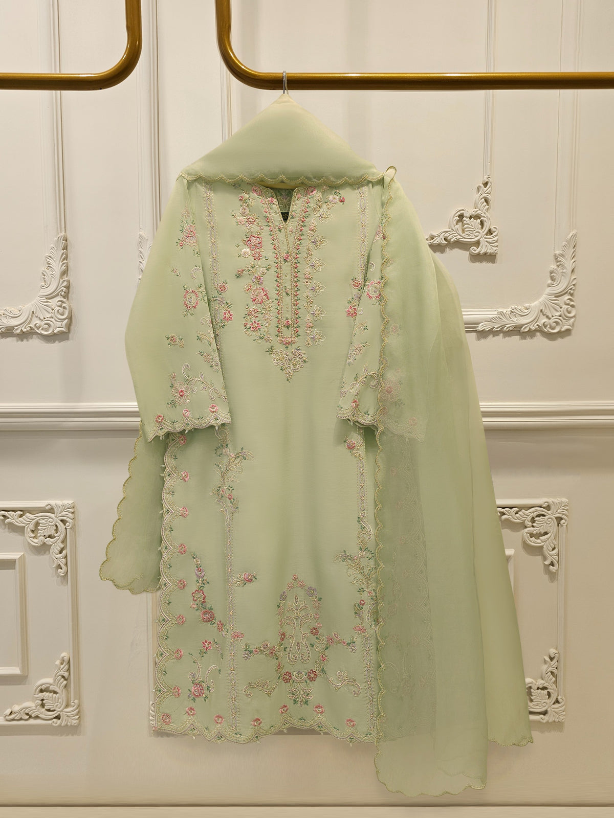 3 Piece - Pure Khaddi Silk Embroidered Suit S114061