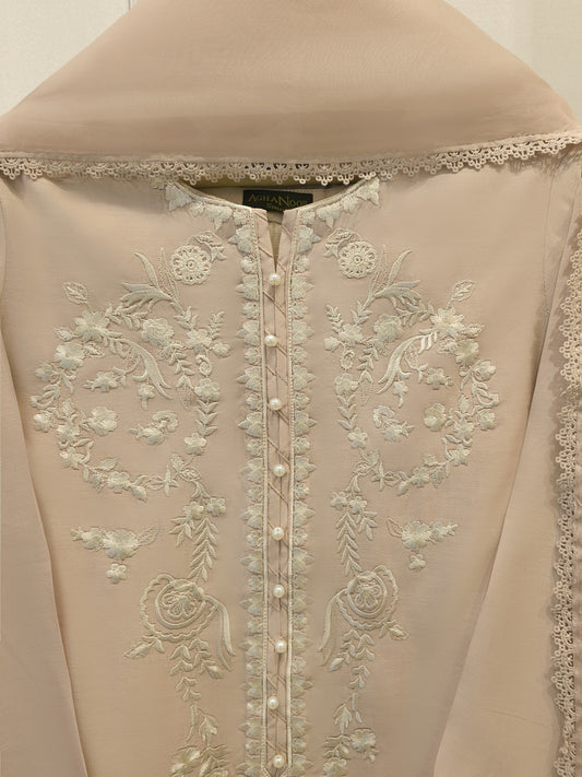 3 Piece - Pure Khaddi Silk Embroidered Suit S114283