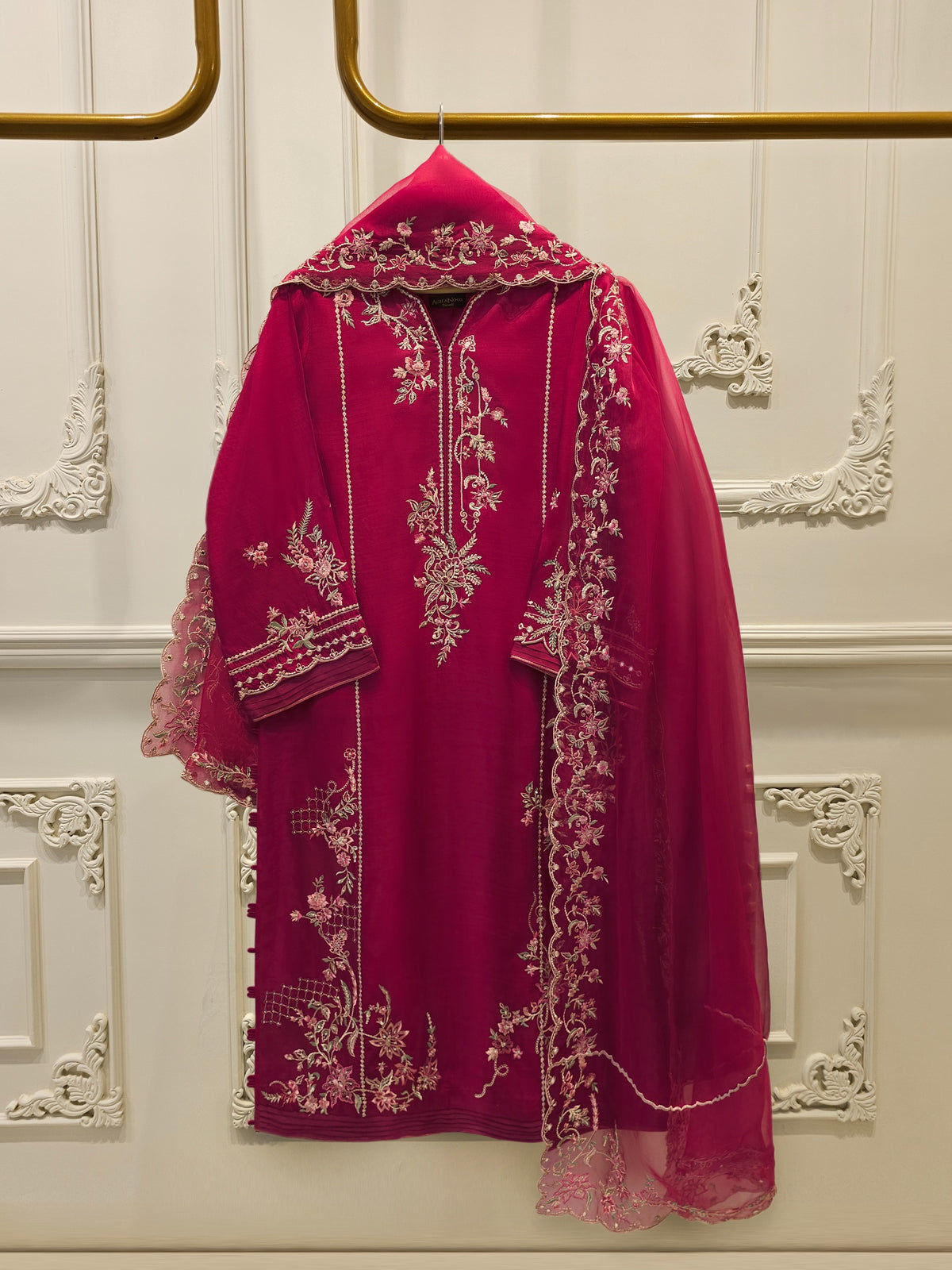 3 Piece - Pure Khaddi Silk Embroidered Suit S114314