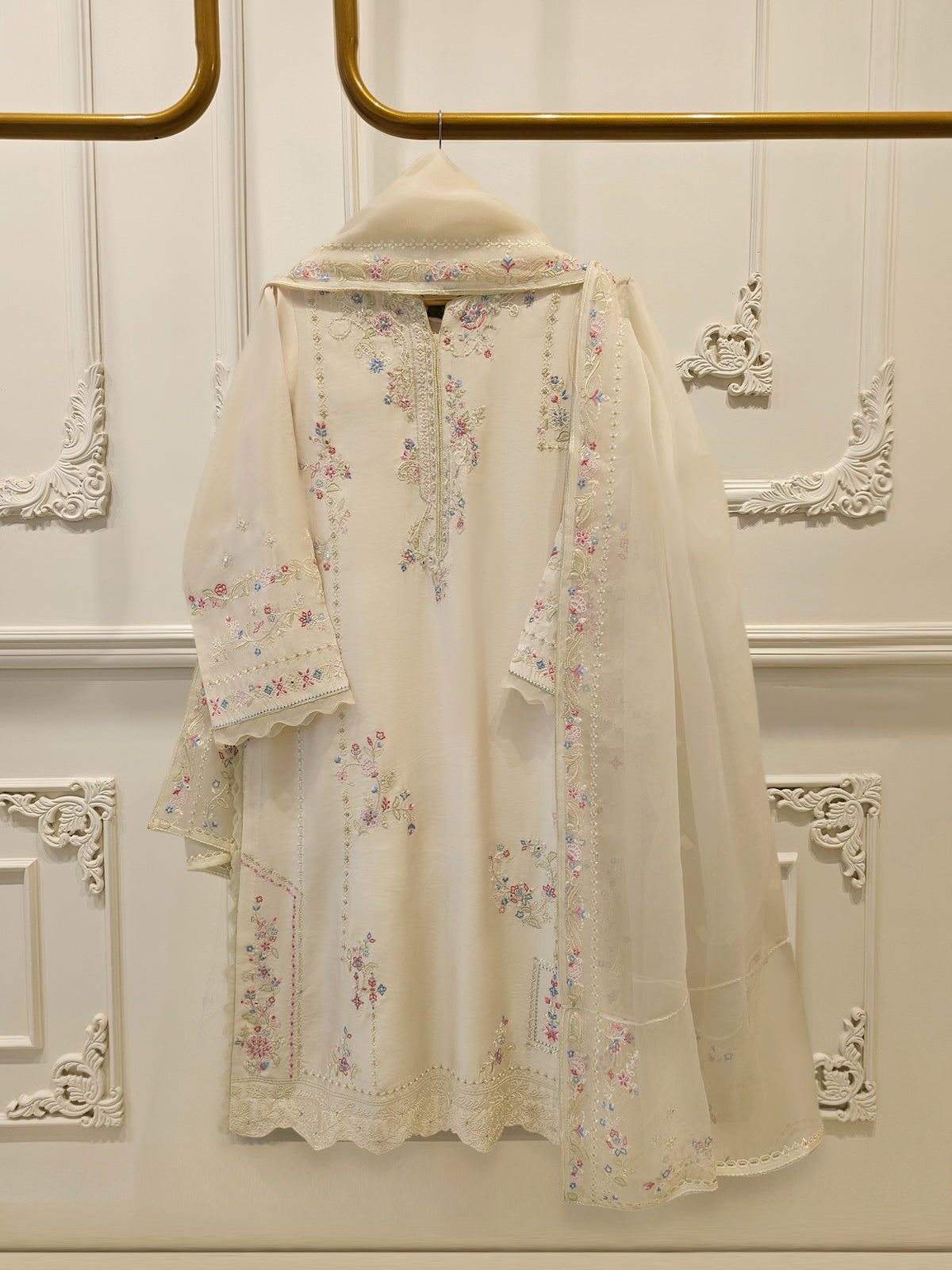 3 Piece- Pure  Shisha Silk Embroidered Suit S114942