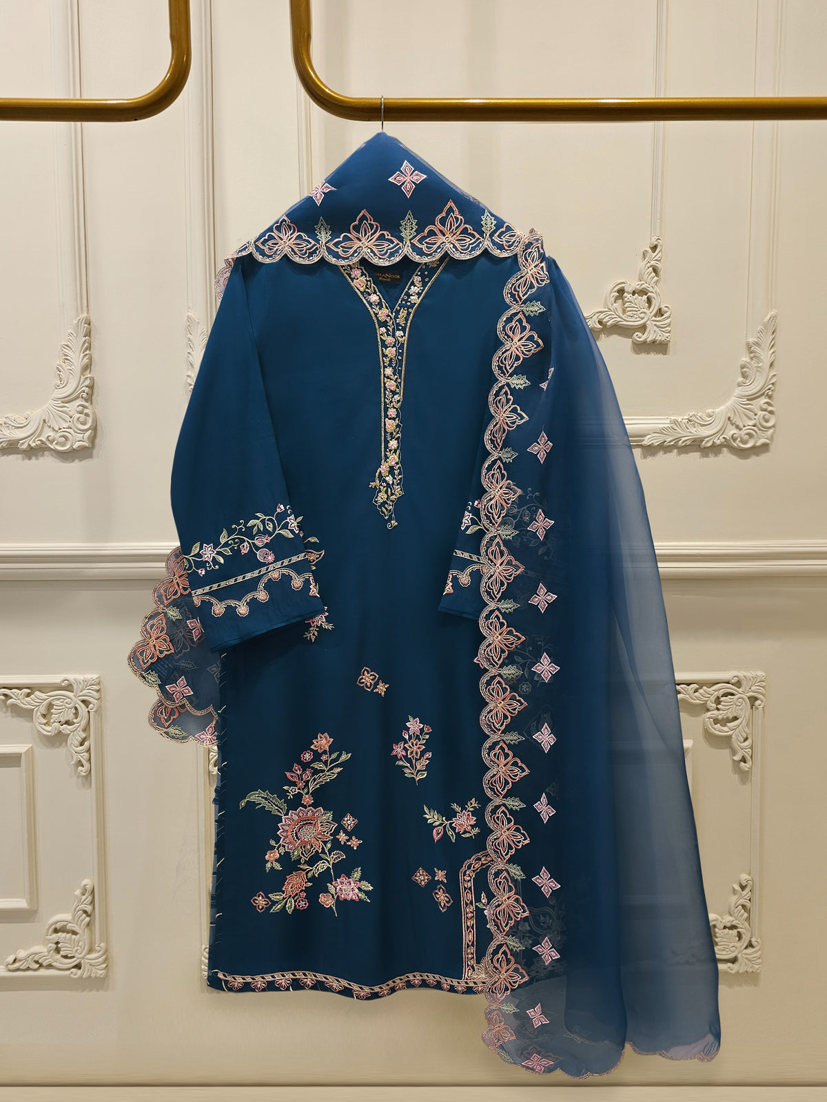 3 Piece - Pure Khaddi Silk Embroidered  Suit S115233