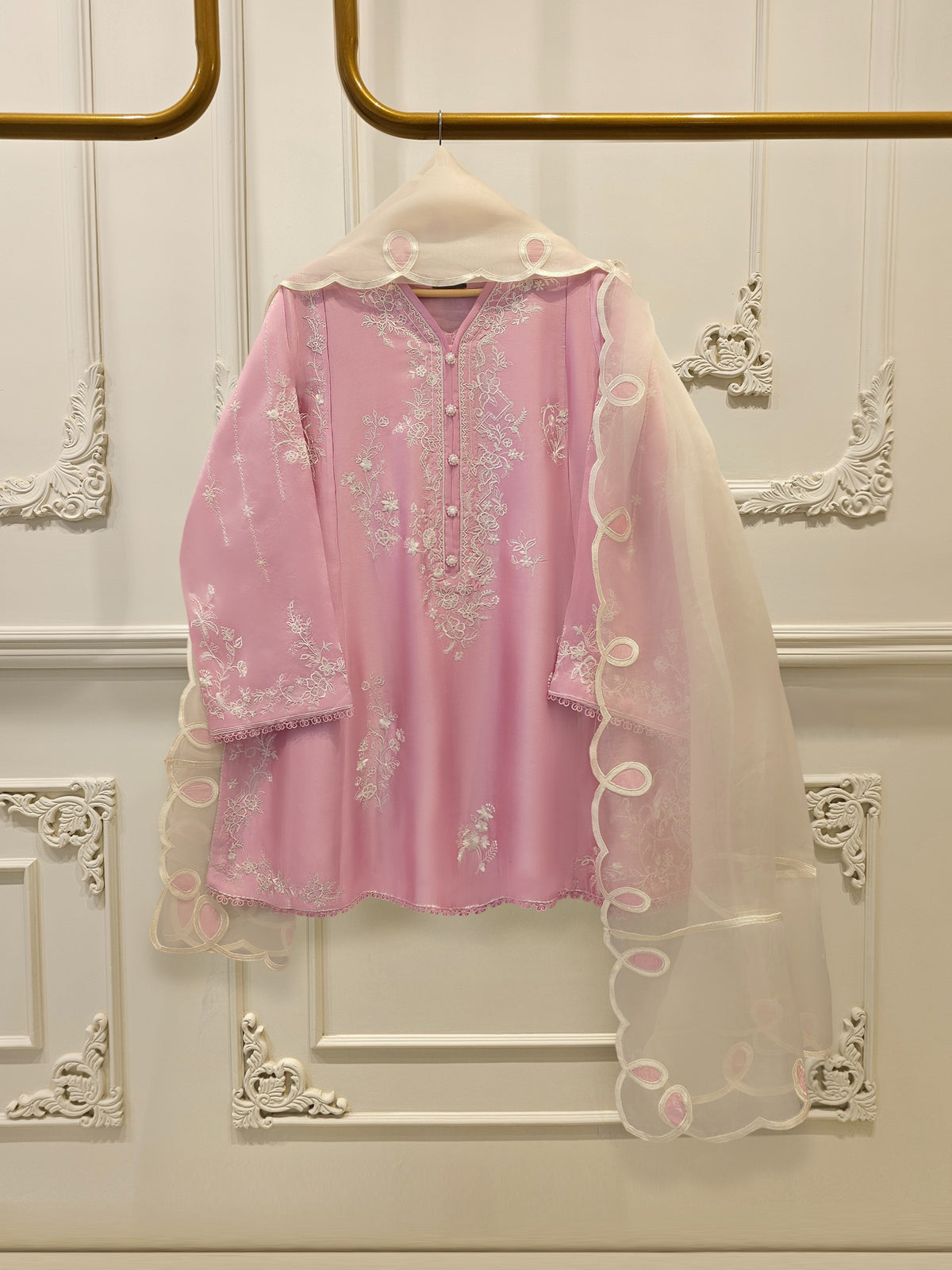 3 Piece- Pure  Sheesha Silk Embroidered Suit S115291