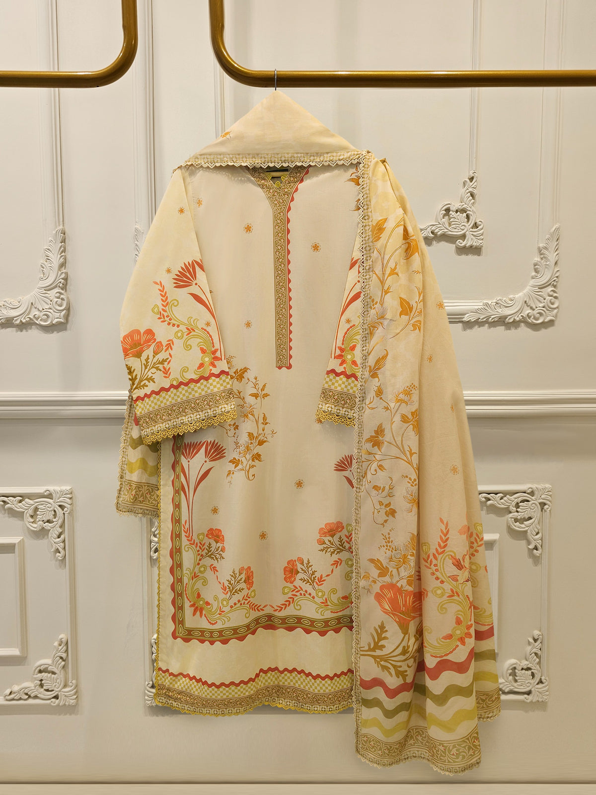 2 Piece Digital Printed Lawn Suit S115357