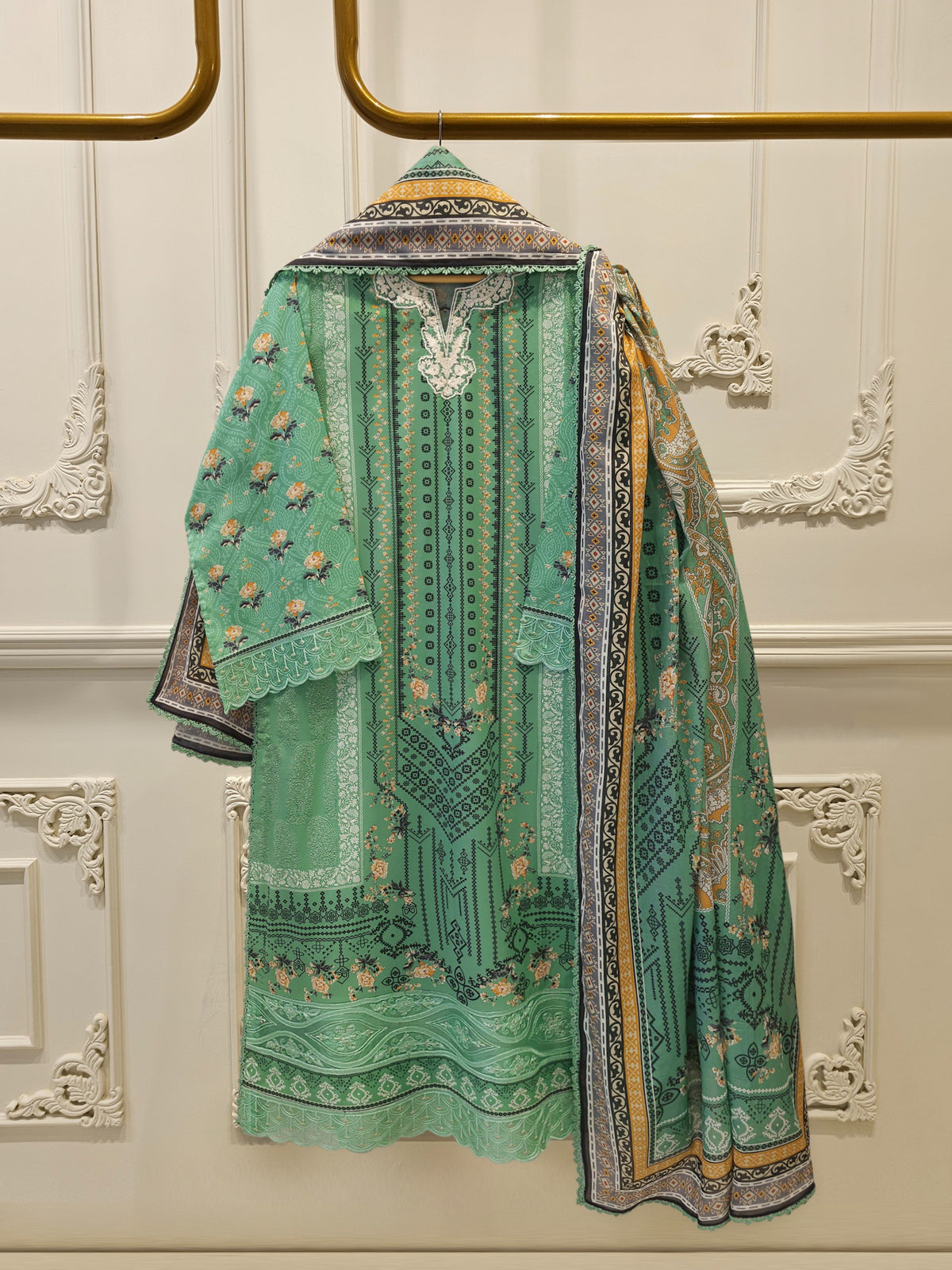 2 Piece Digital Printed Lawn Suit S115366