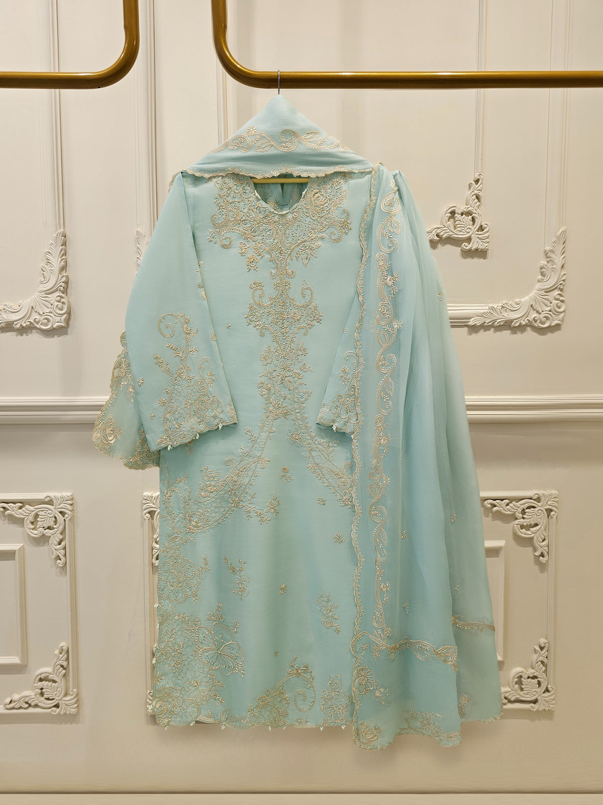 3 Piece - Pure Khaddi Silk Embroidered  Suit S115571