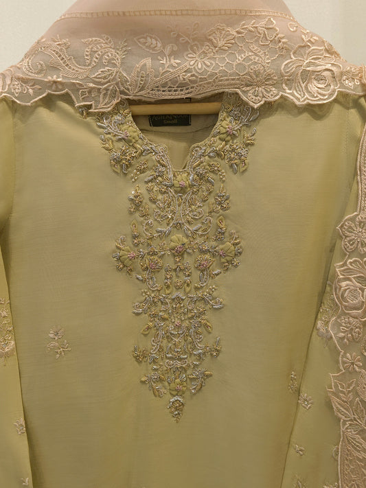 3 Piece - Pure Khaddi Silk Embroidered  Suit S115582