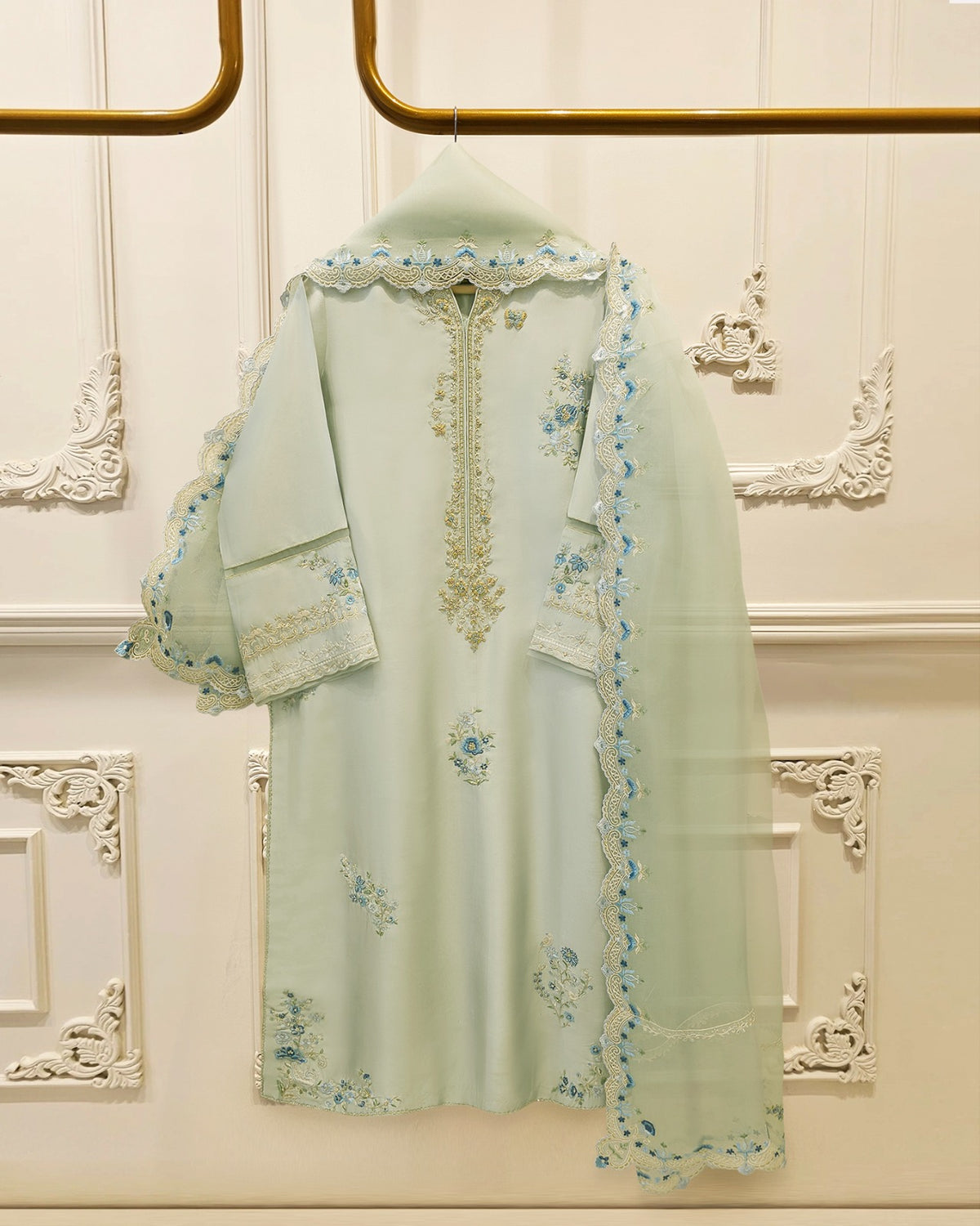 3 Piece- Pure  Sheesha Silk Embroidered Suit S115768