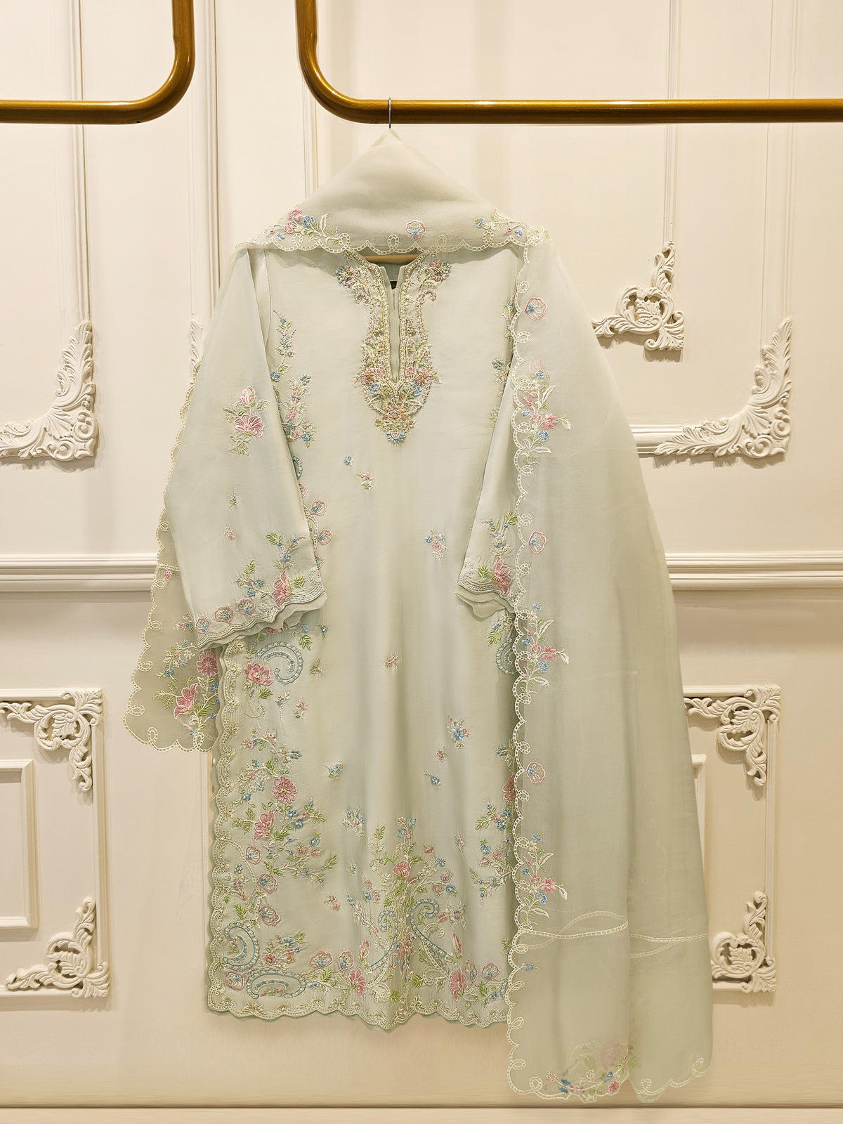 3 Piece- Pure  Sheesha Silk Embroidered Suit S115692