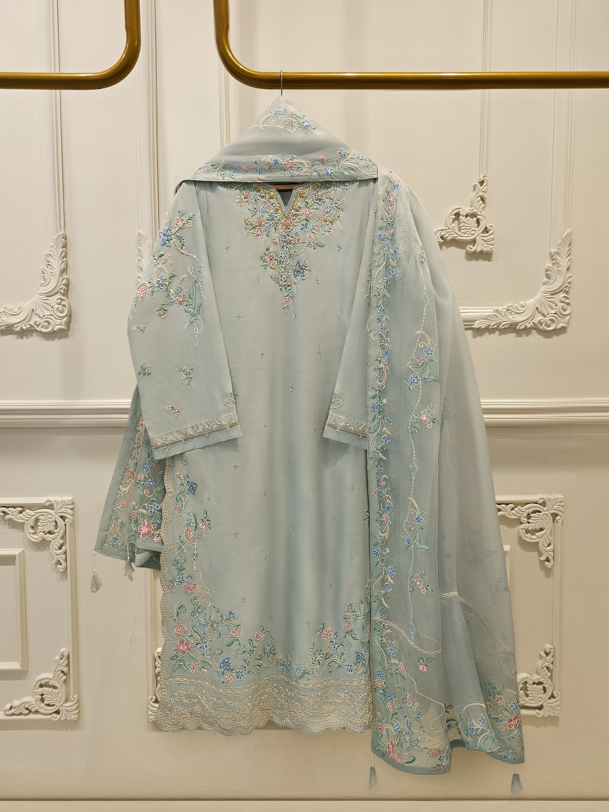 3 Piece - Pure Khaddi Silk Embroidered Suit S114390